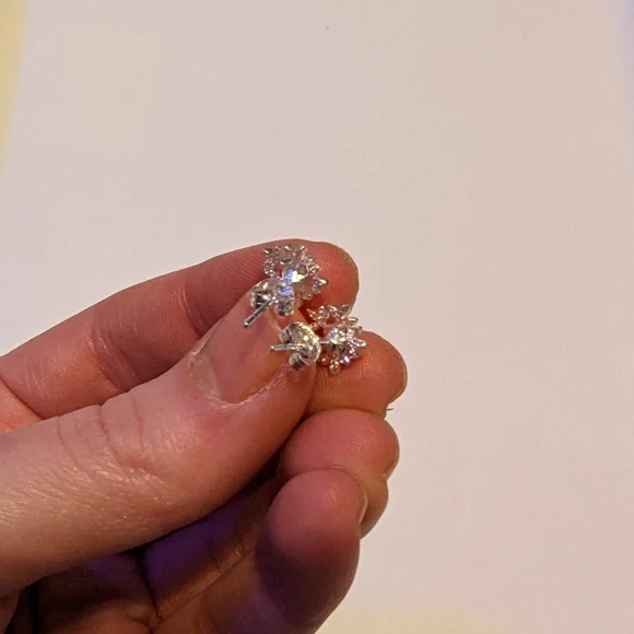 3pcs/set Fashion Christmas Silver Snowflake Necklace Stud Earrings - Picture 15 of 15